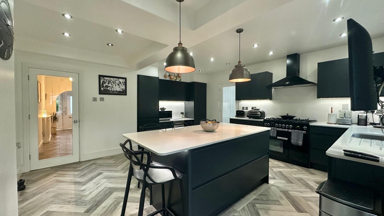 4 bedroom semi-detached house For Sale in Coventry - Kitchen.