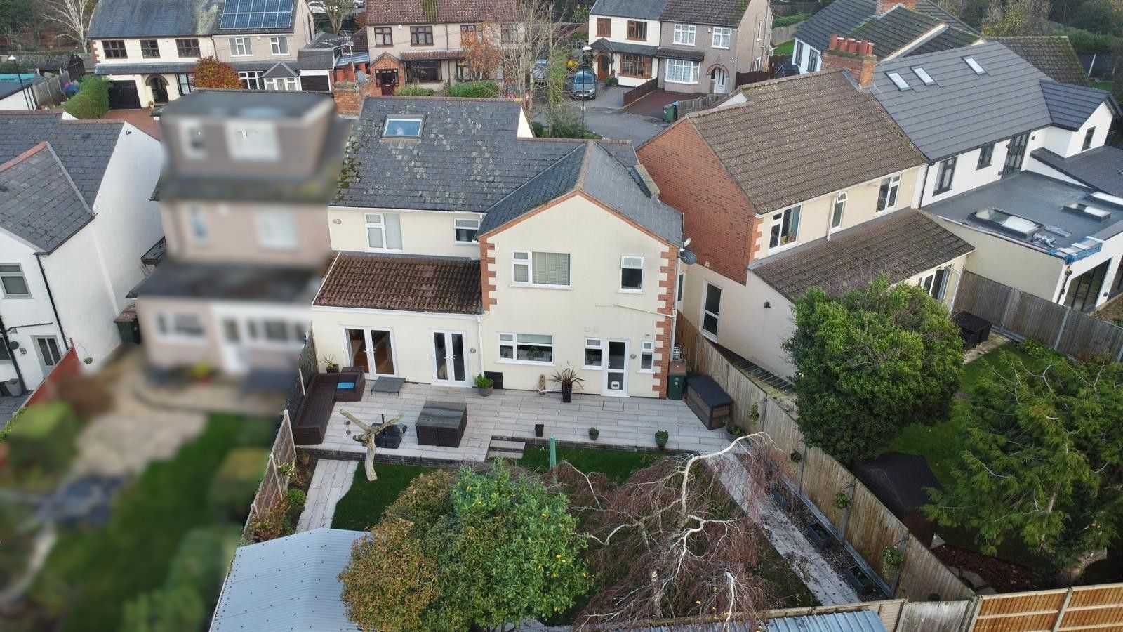 4 bedroom semi-detached house For Sale in Coventry - Property photograph.