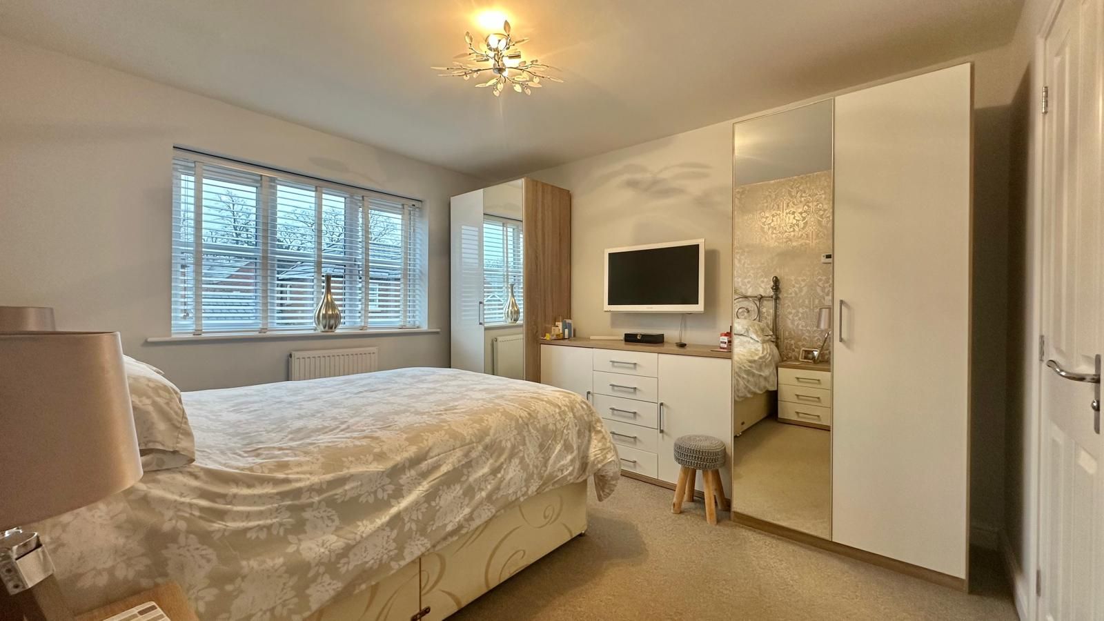 3 bedroom detached house For Sale in Coventry - Photograph 11.