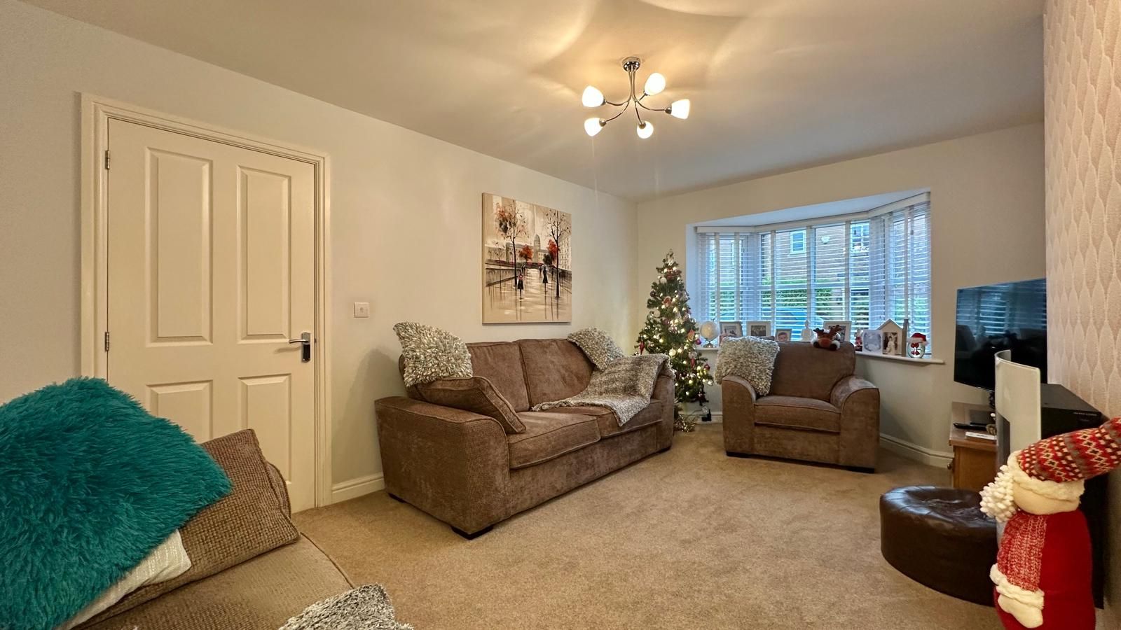 3 bedroom detached house For Sale in Coventry - Photograph 8.