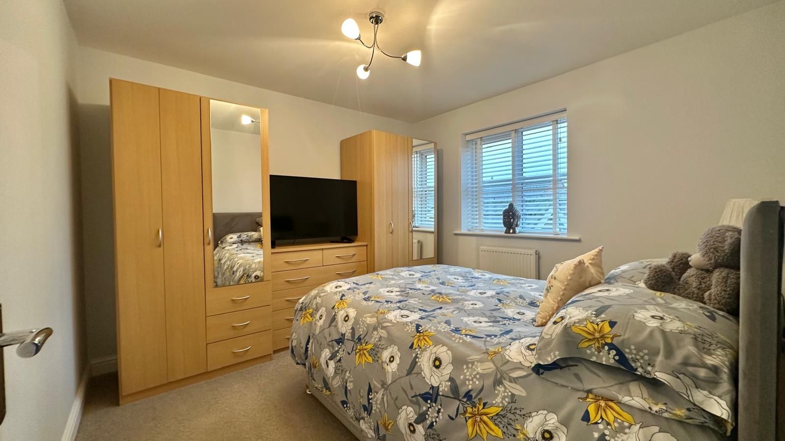 3 bedroom detached house For Sale in Coventry - Photograph 14.