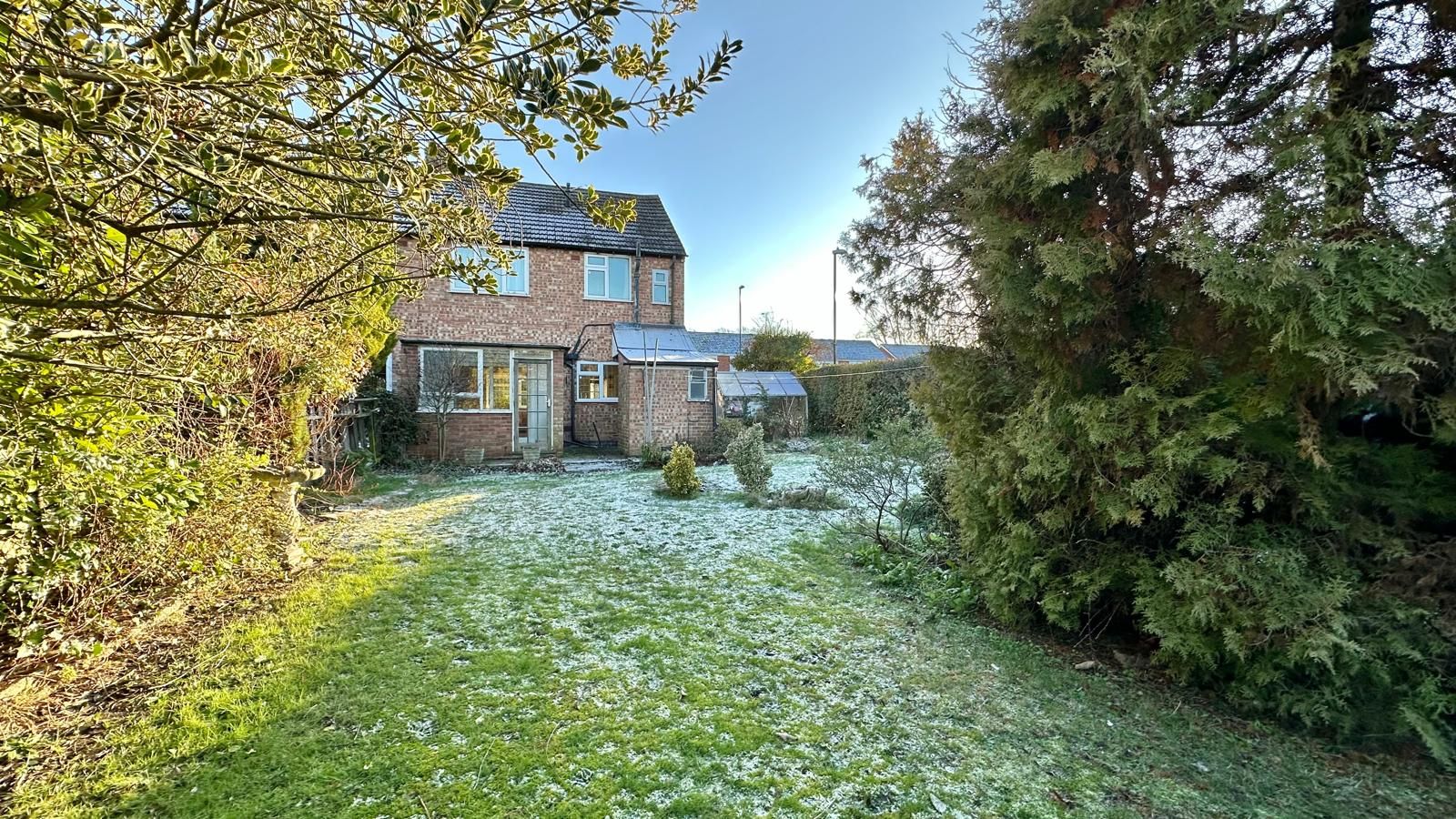 3 bedroom semi-detached house For Sale in Coventry - Photograph 21.