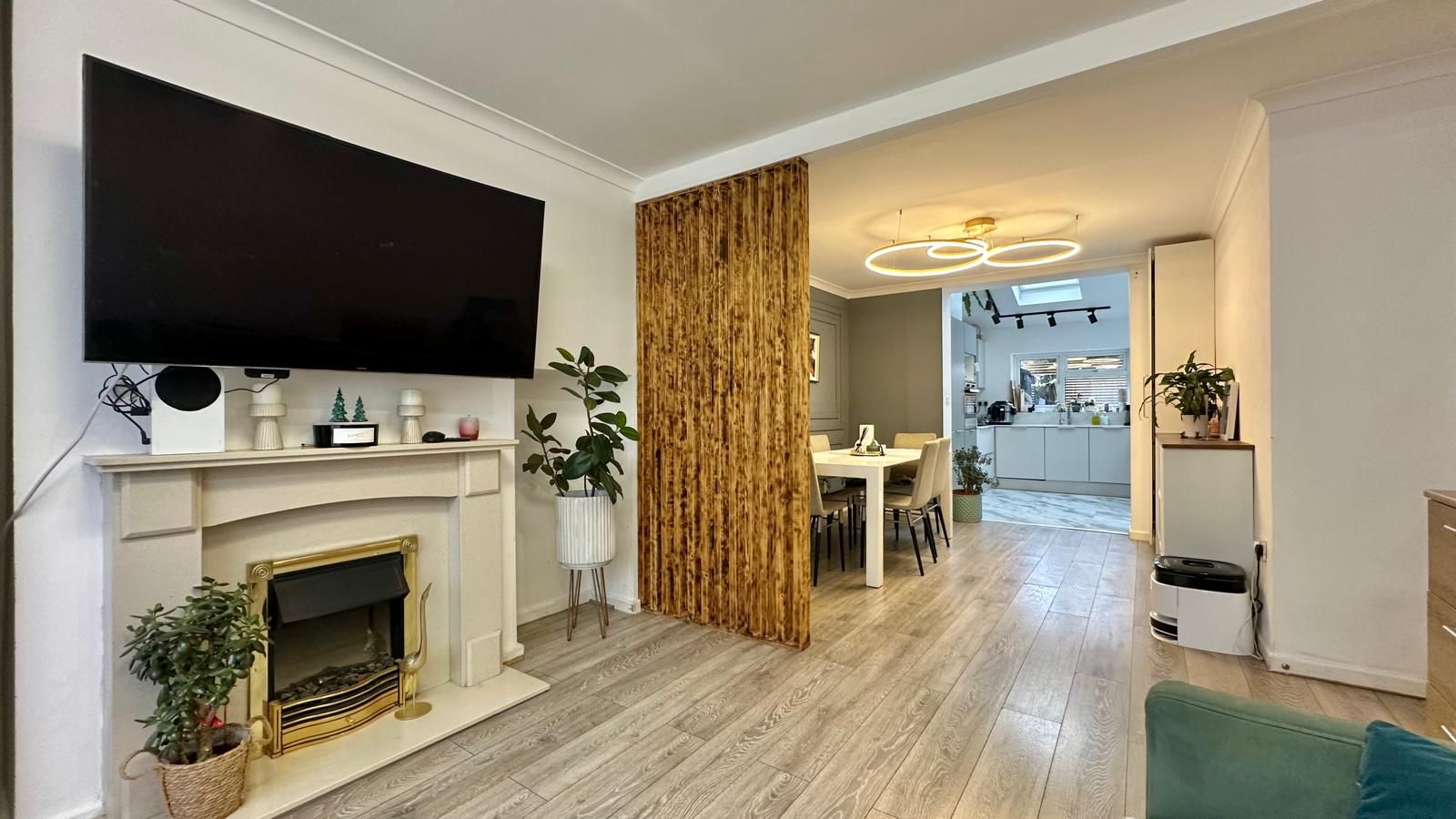 3 bedroom semi-detached house For Sale in Coventry - Photograph 11.