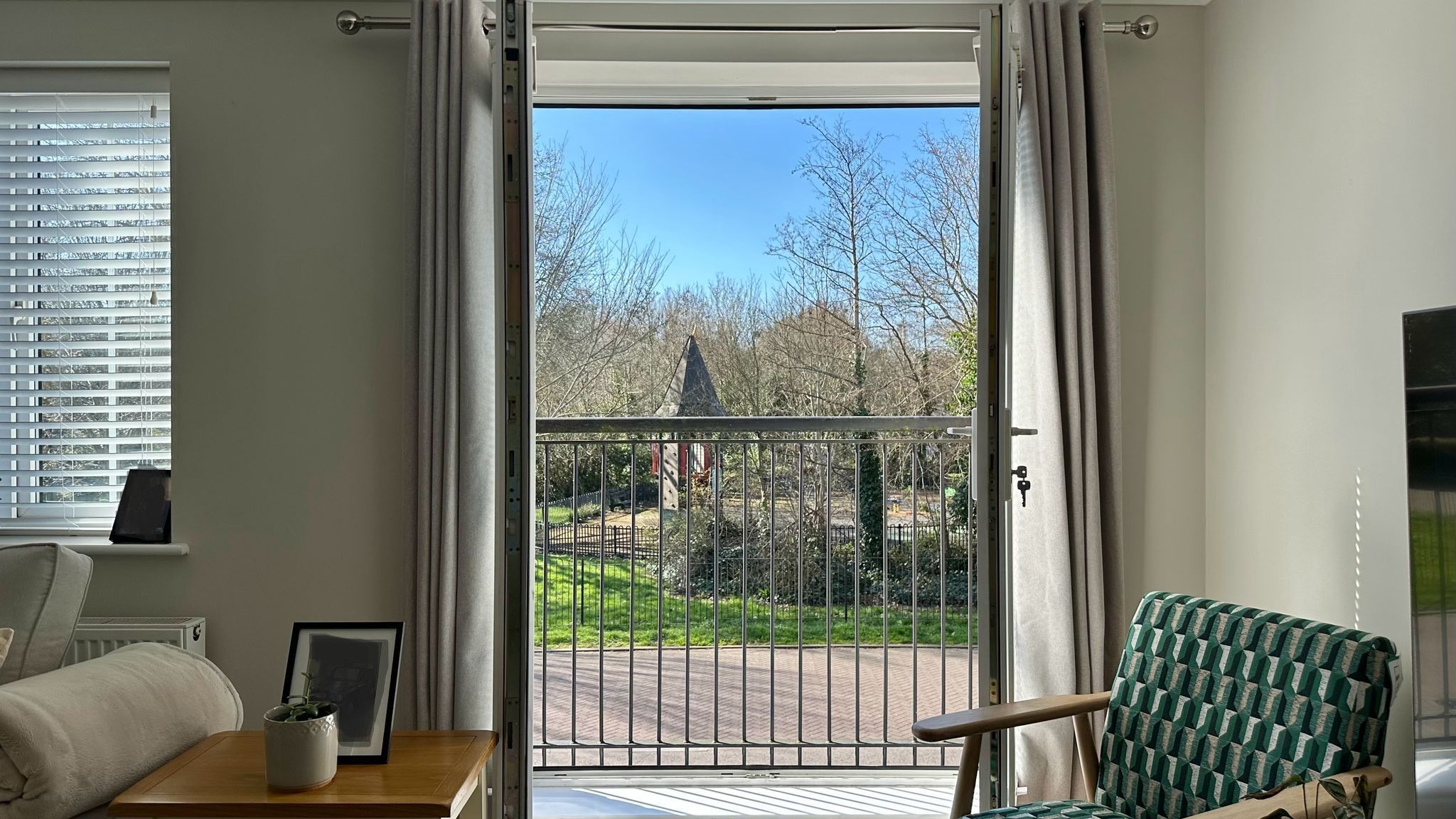 4 bedroom town house For Sale in Coventry - Photograph 9.