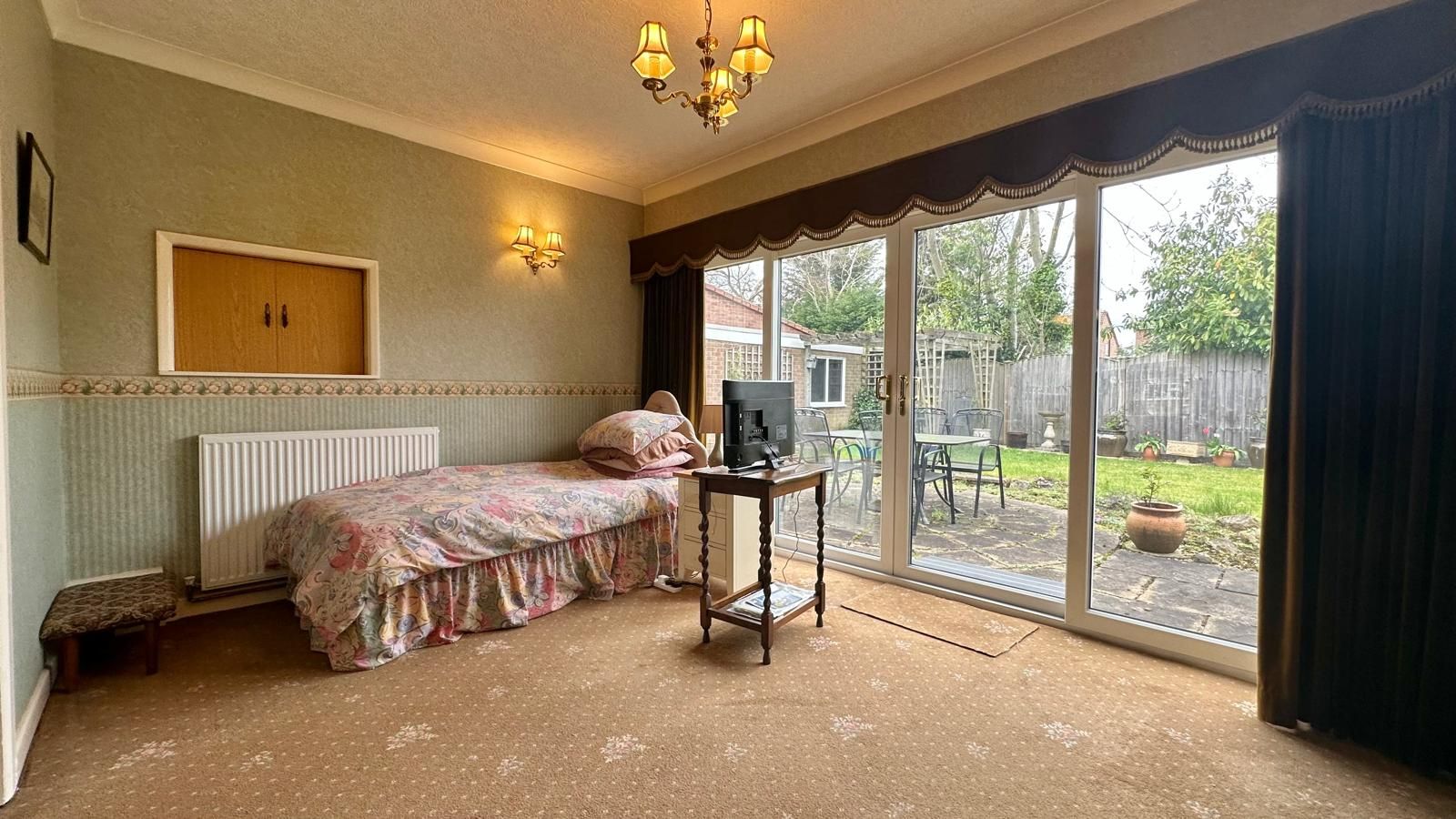 4 bedroom detached house For Sale in Coventry - Photograph 9.