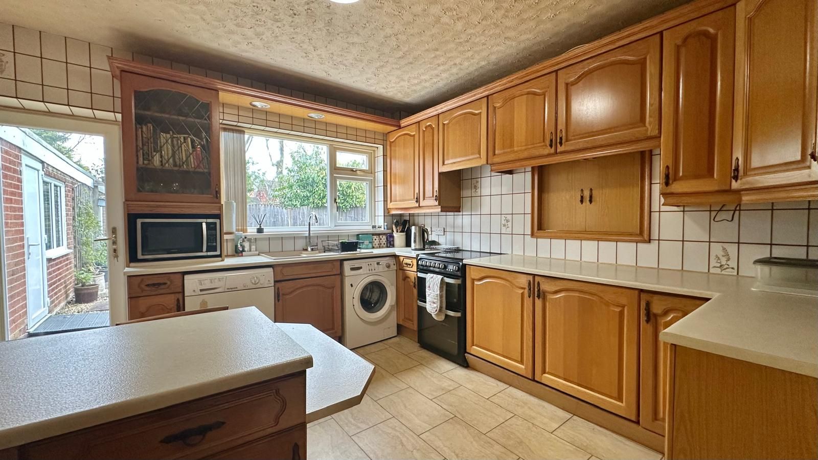 4 bedroom detached house For Sale in Coventry - Photograph 3.