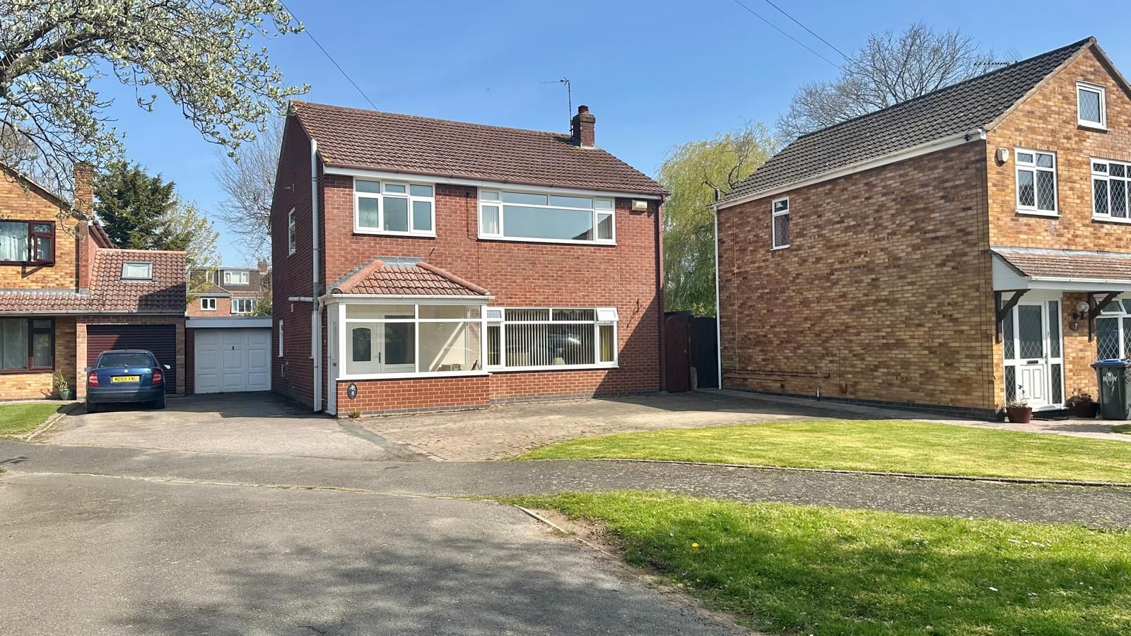 4 bedroom detached house For Sale in Coventry - Photograph 28.