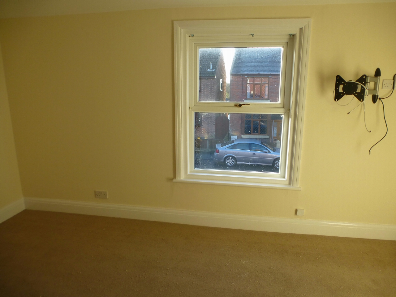 2 bedroom mid terraced house Let Agreed in Preston - Bedroom 1