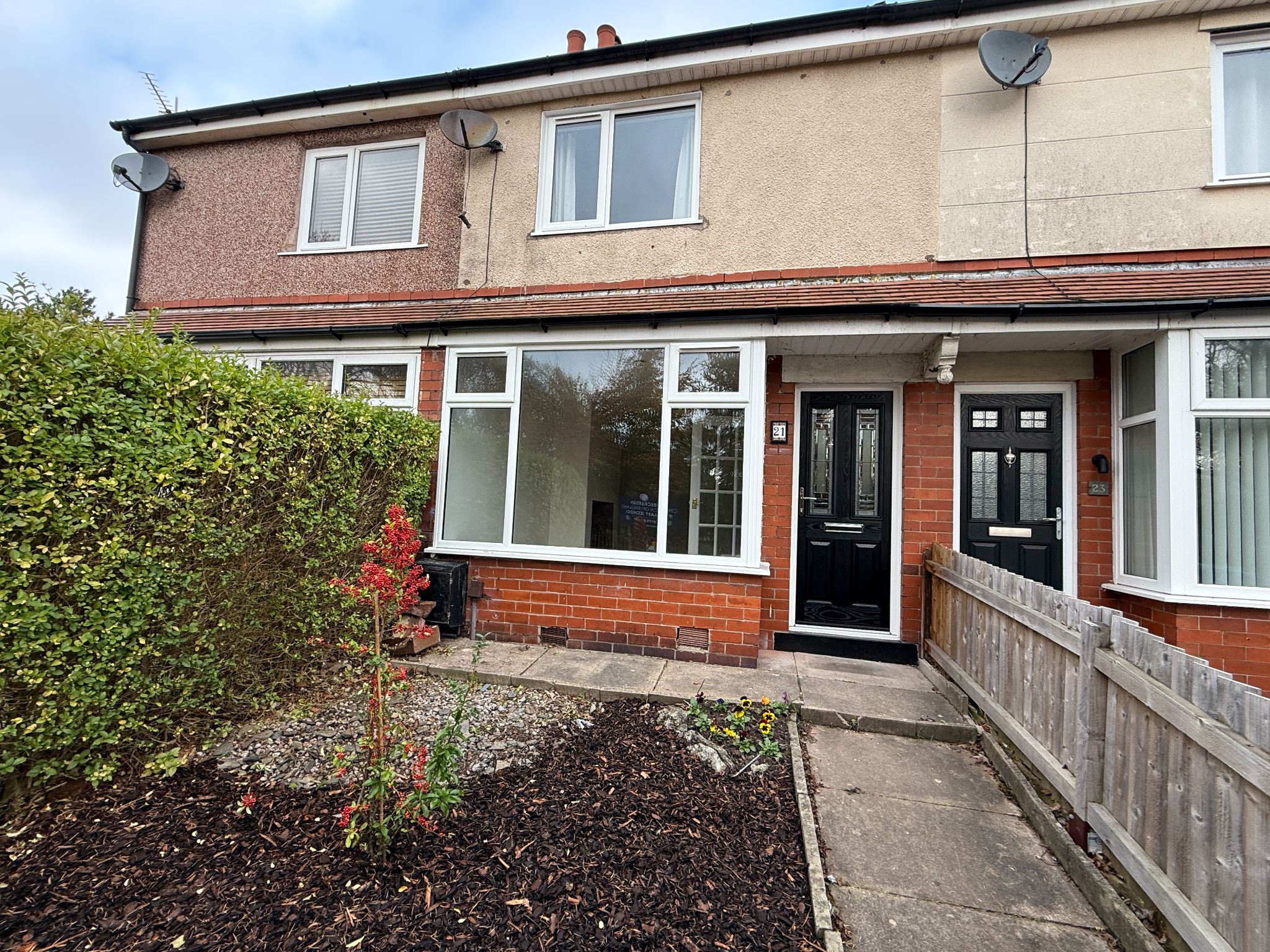 2 bedroom mid terraced house To Let in Preston - School Lane