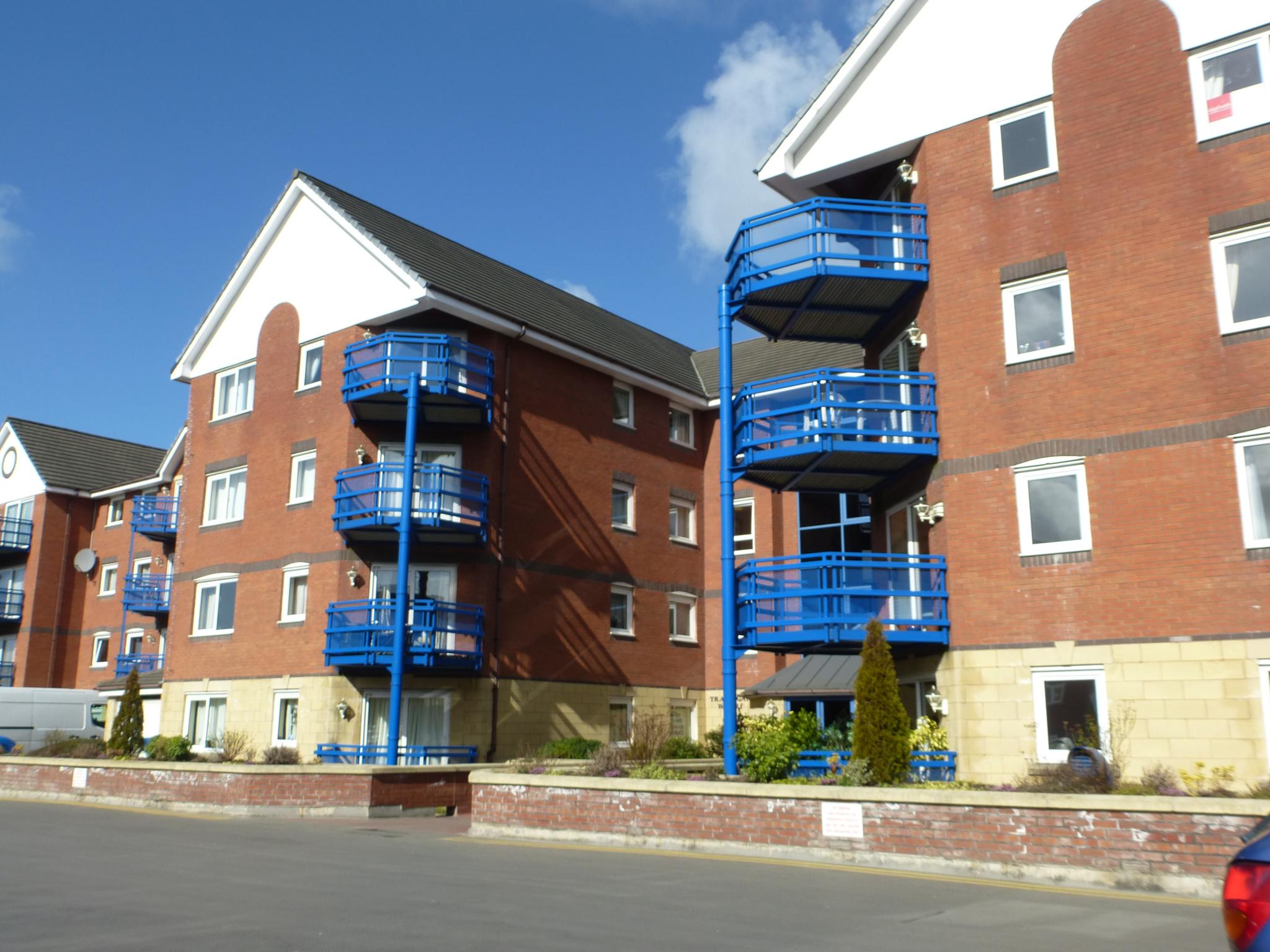 2 bedroom apartment flat/apartment To Let in Preston - Photograph 1