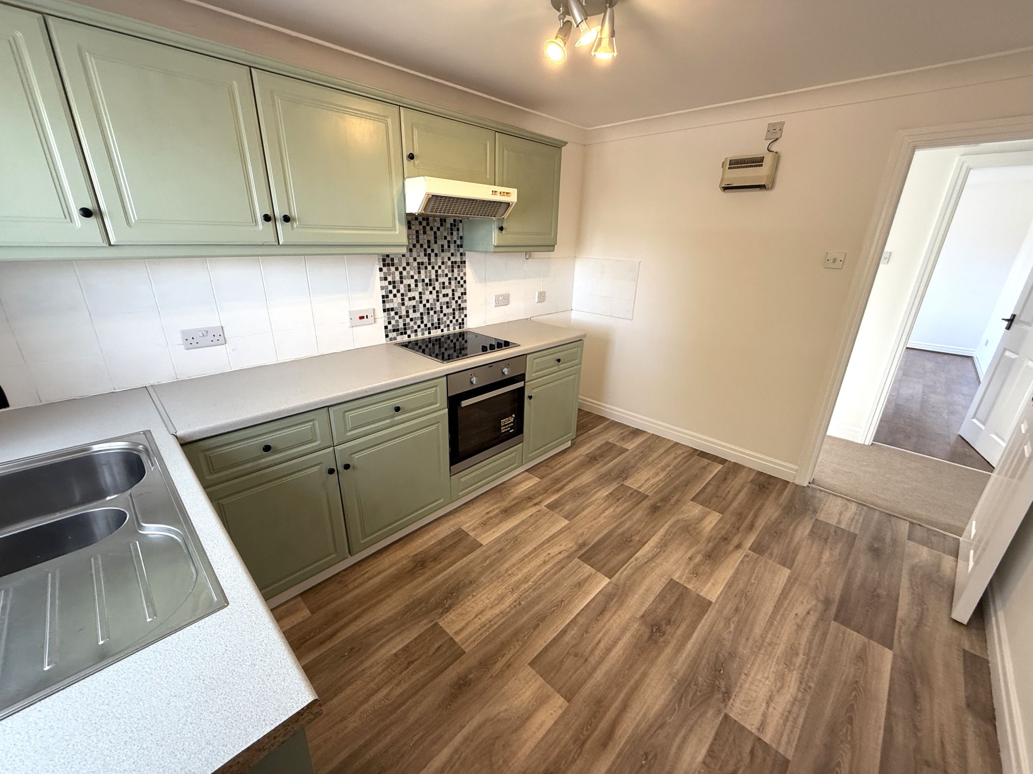 2 bedroom apartment flat/apartment For Sale in Preston - Photograph 13