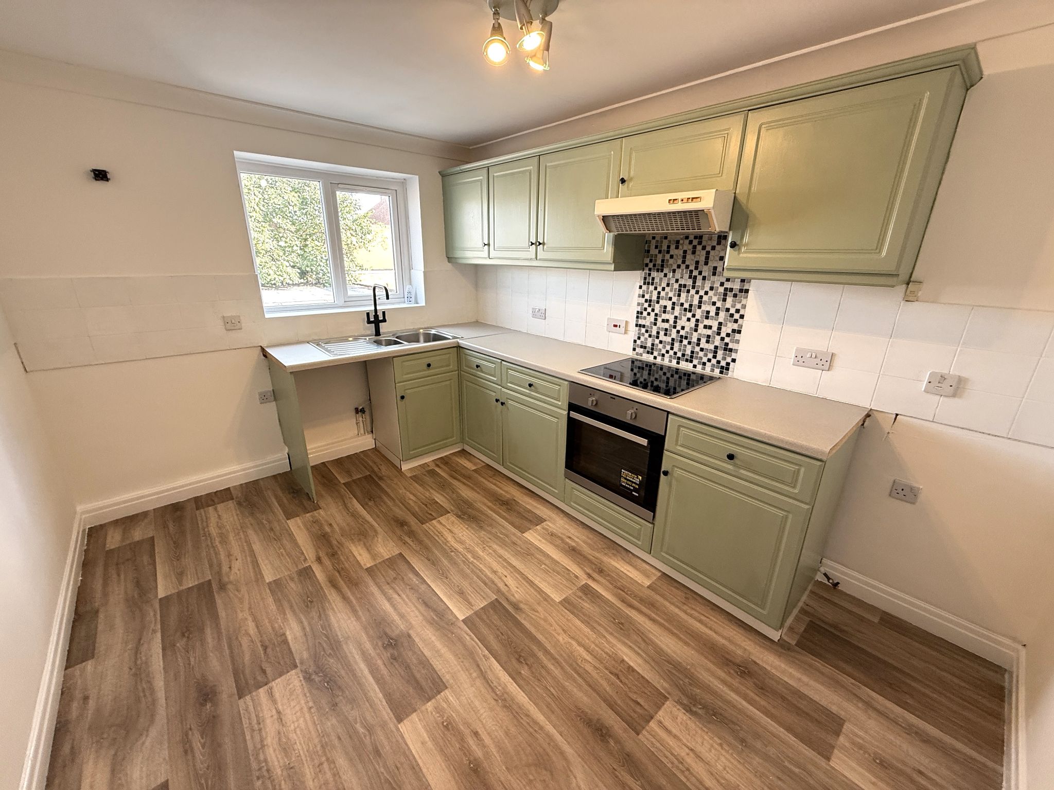 2 bedroom apartment flat/apartment For Sale in Preston - Property photograph