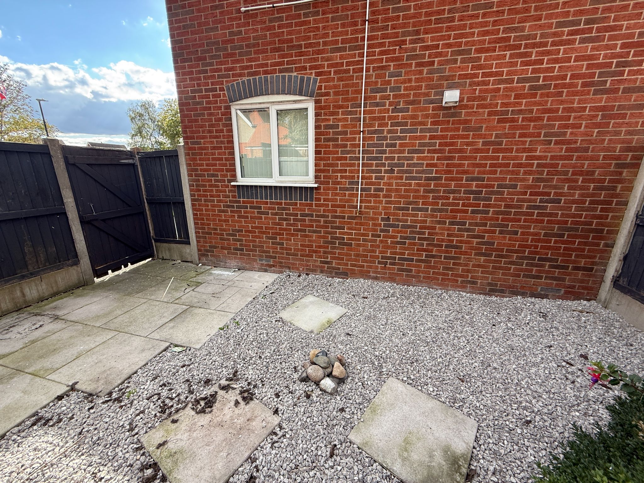 2 bedroom apartment flat/apartment For Sale in Preston - Photograph 5