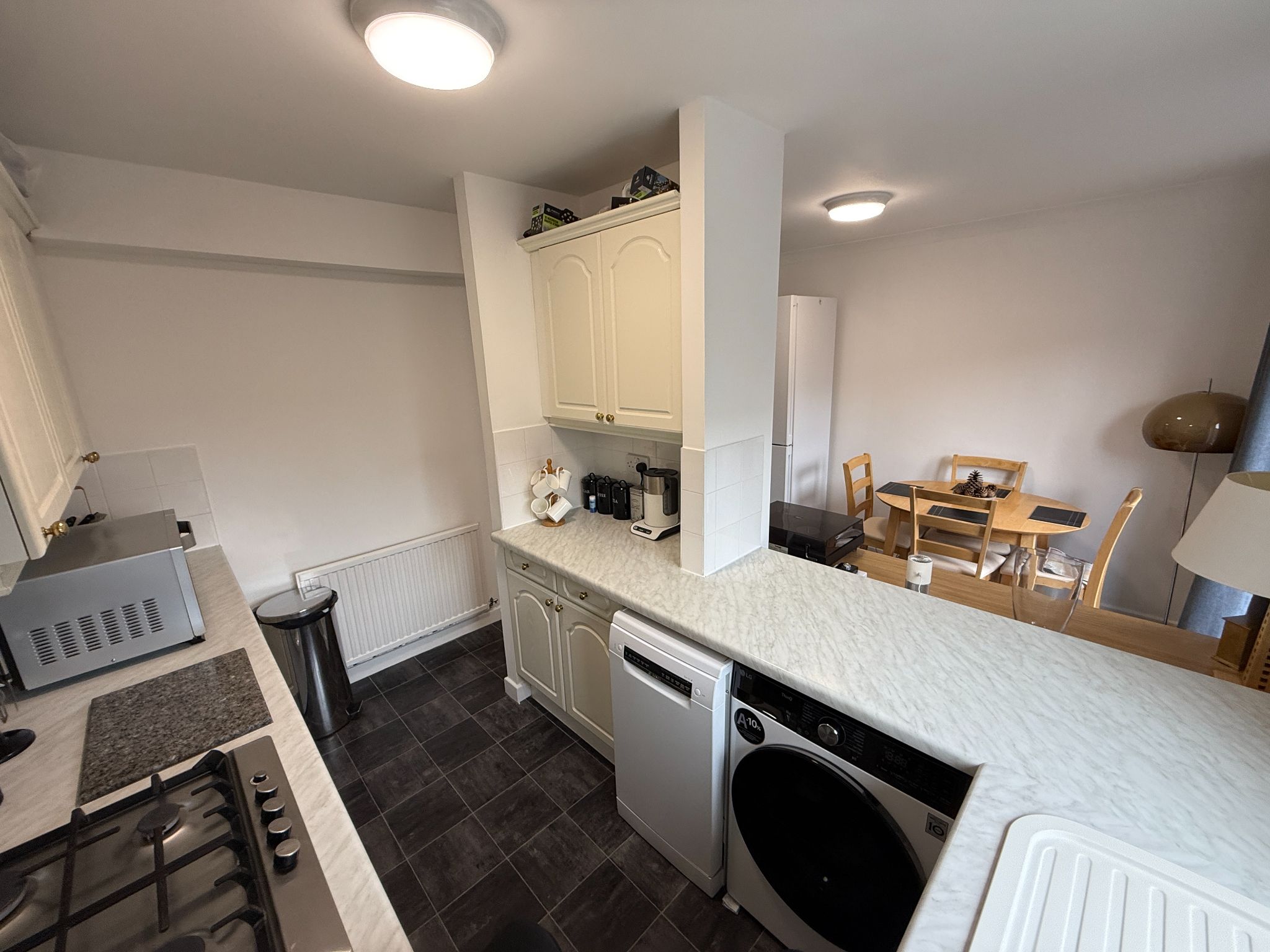 2 bedroom semi-detached house For Sale in Preston - Photograph 7
