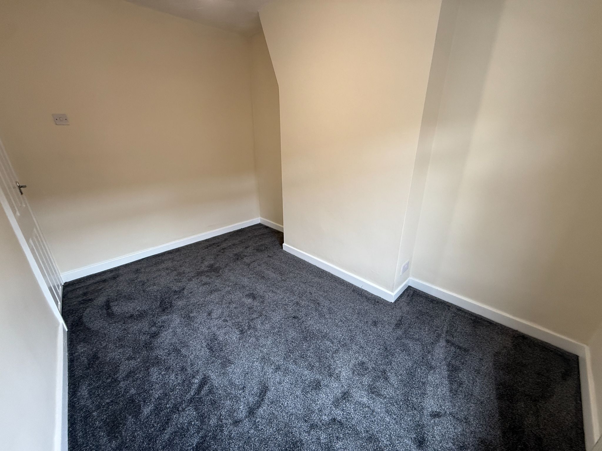 2 bedroom mid terraced house To Let in Preston - Second Bedroom