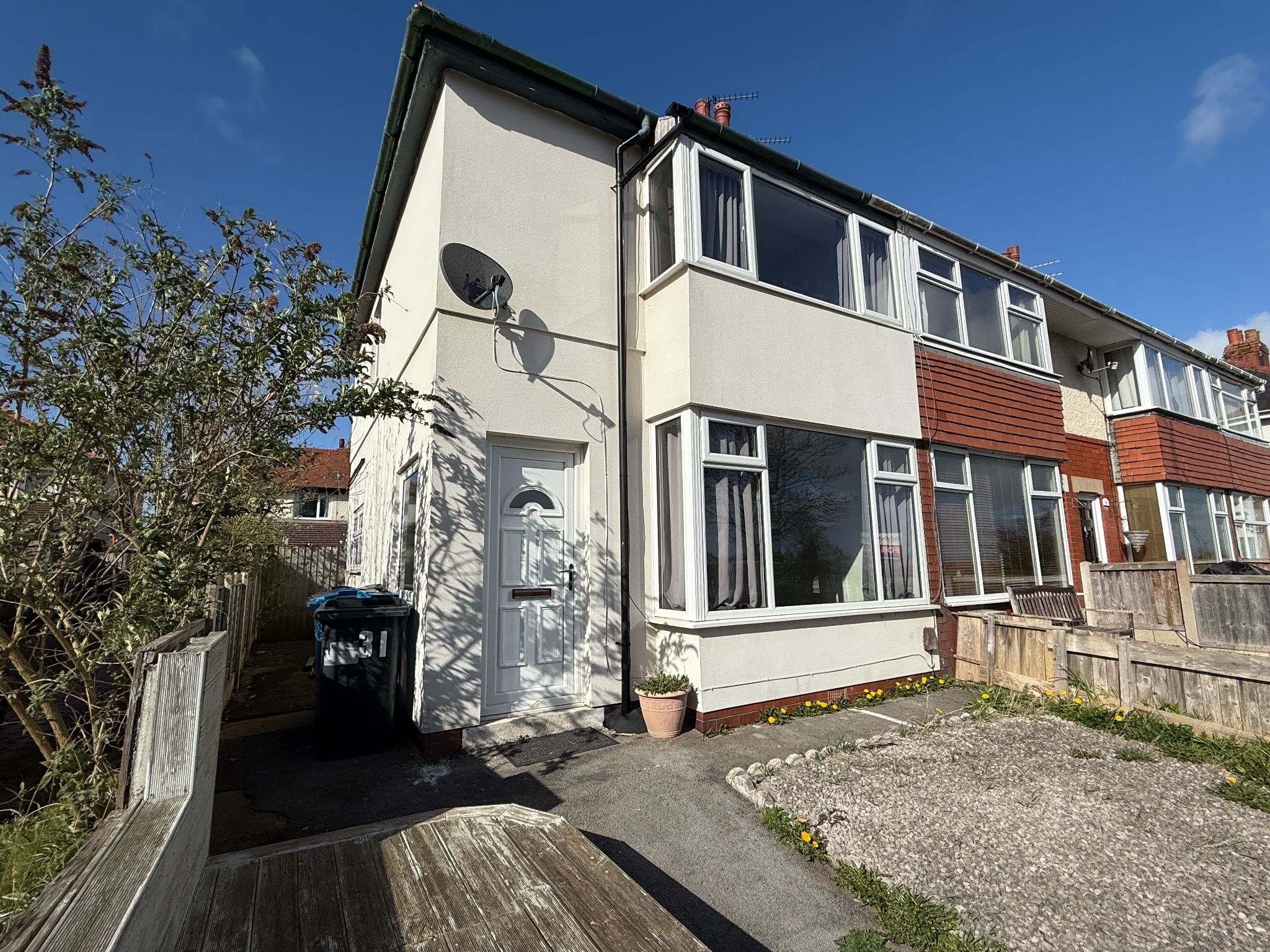 2 bedroom end terraced house For Sale in Preston - Property photograph