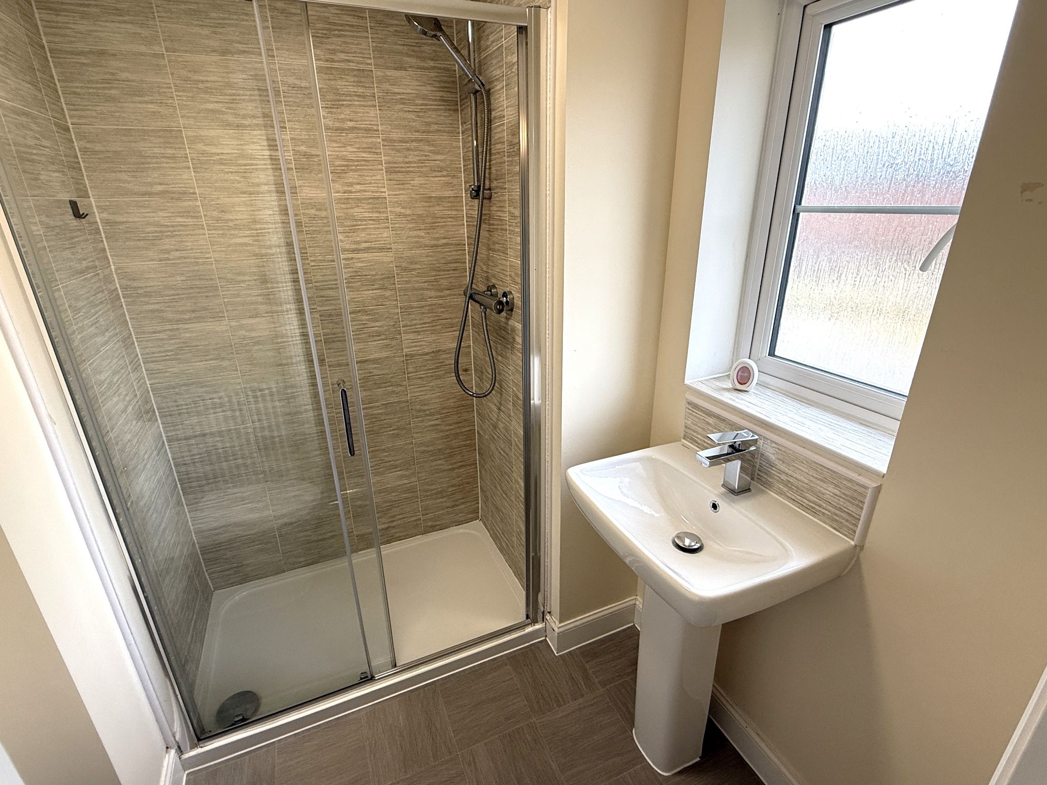3 bedroom end terraced house For Sale in Preston - En-suite
