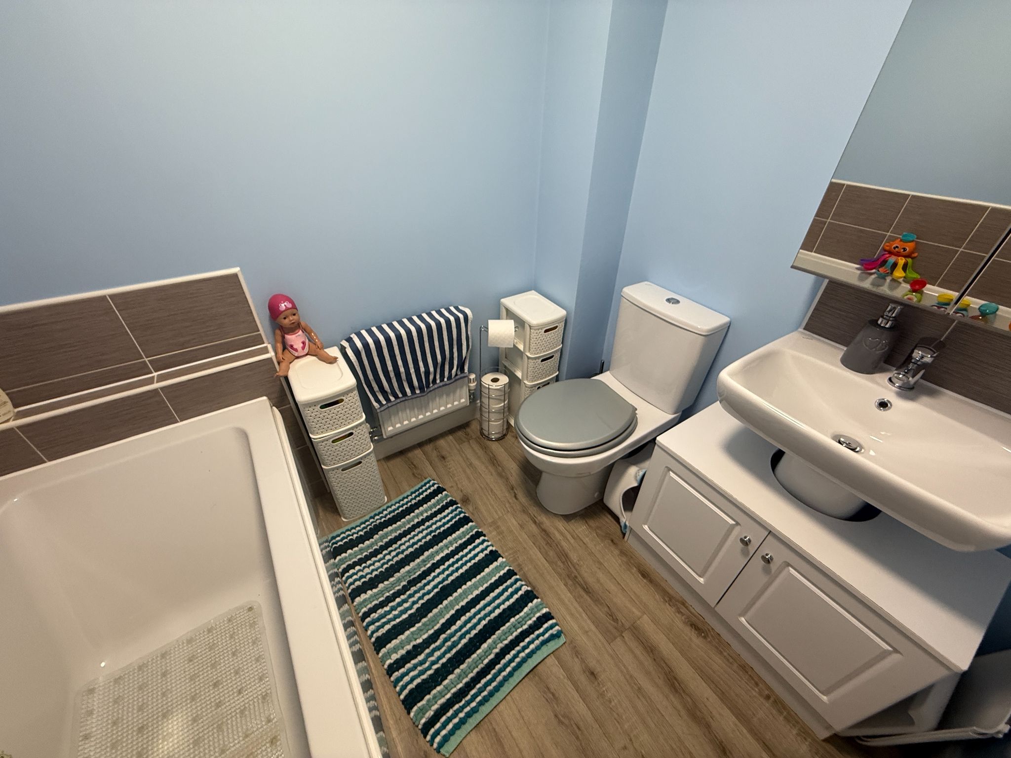 4 bedroom mid terraced house For Sale in Preston - Photograph 19
