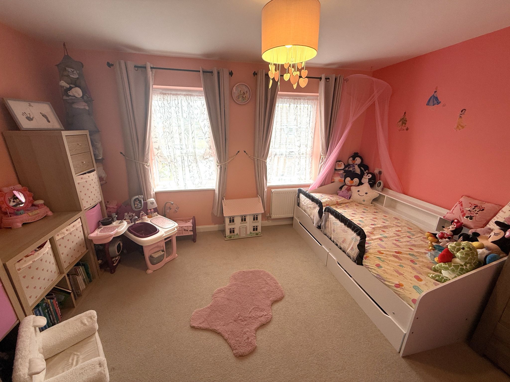 4 bedroom mid terraced house For Sale in Preston - Photograph 17