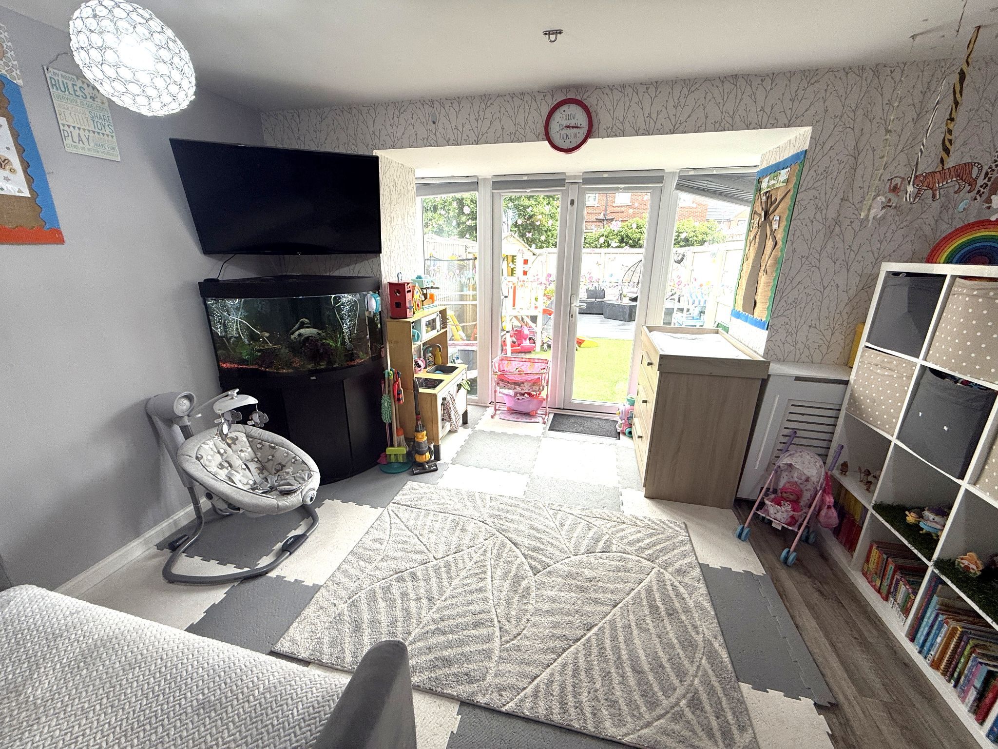 4 bedroom mid terraced house For Sale in Preston - Photograph 28