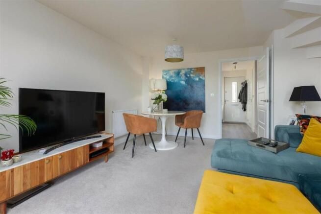 3 bedroom end terraced house For Sale in Preston - Lounge