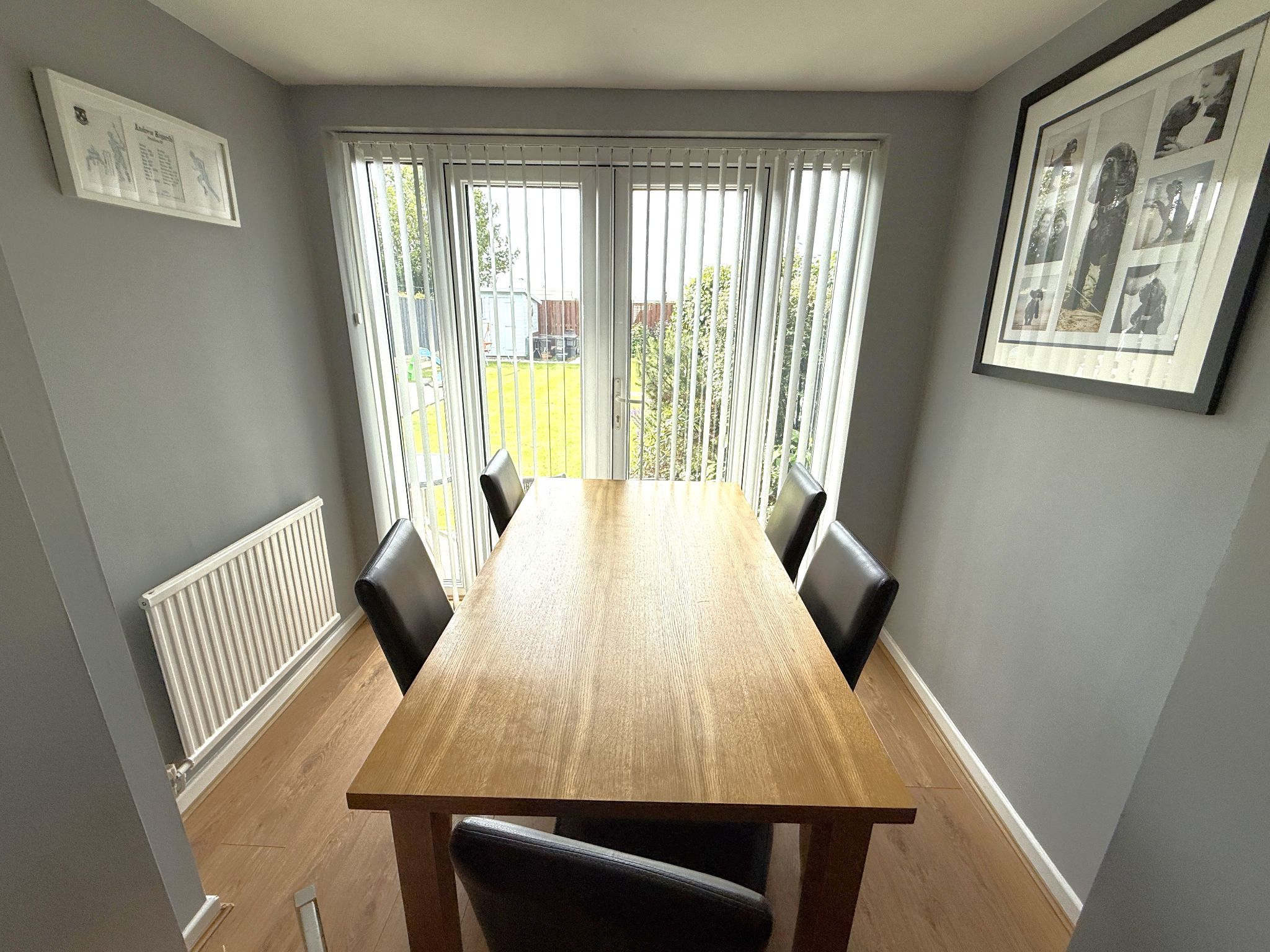 3 bedroom semi-detached house Sold STC in Preston - LOUNGE / DINING ROOM