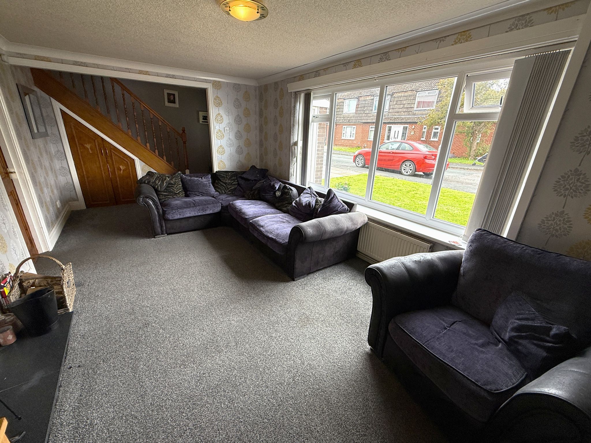 5 bedroom semi-detached house For Sale in Preston - Lounge