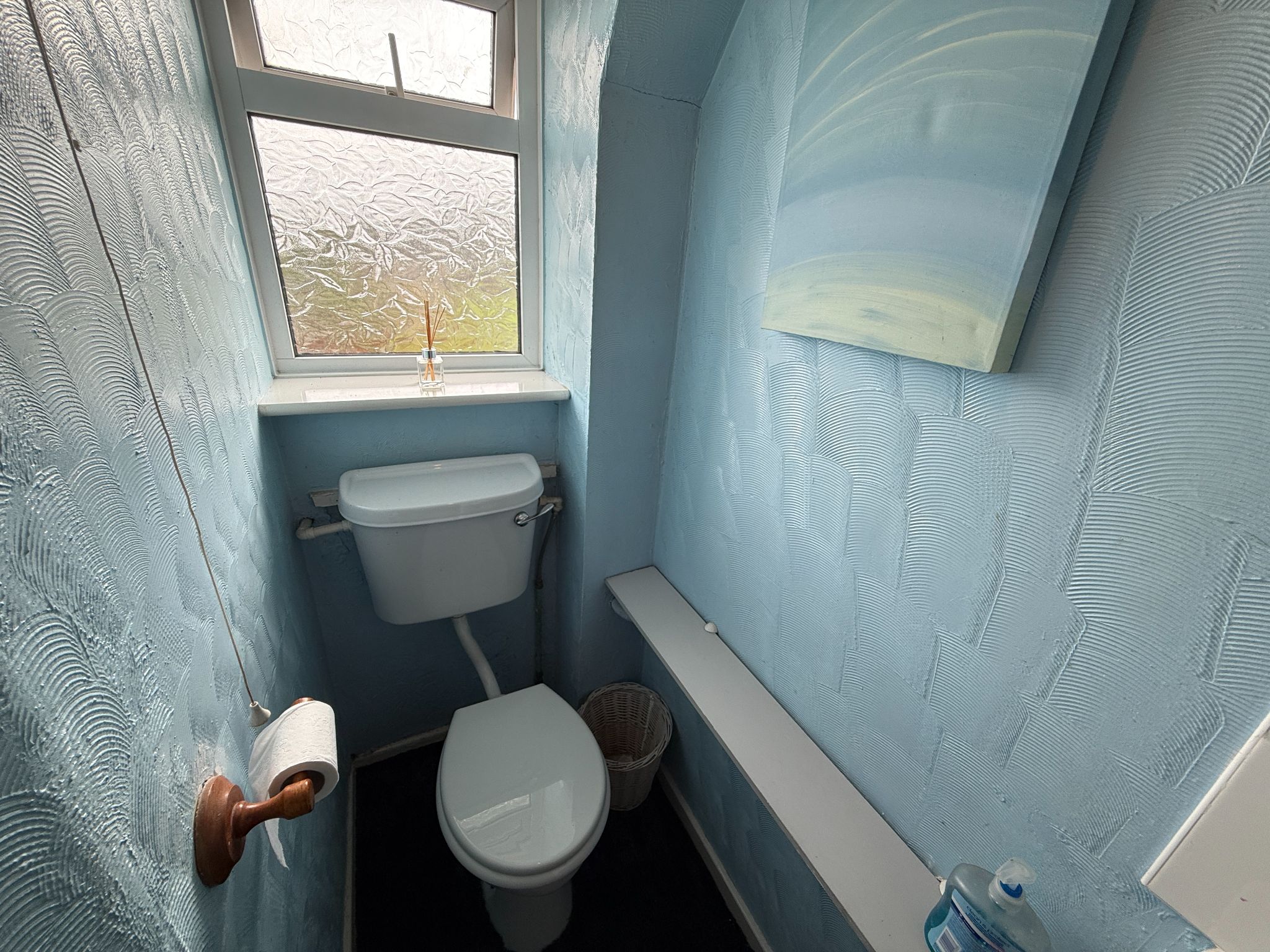 5 bedroom semi-detached house For Sale in Preston - Upstairs WC