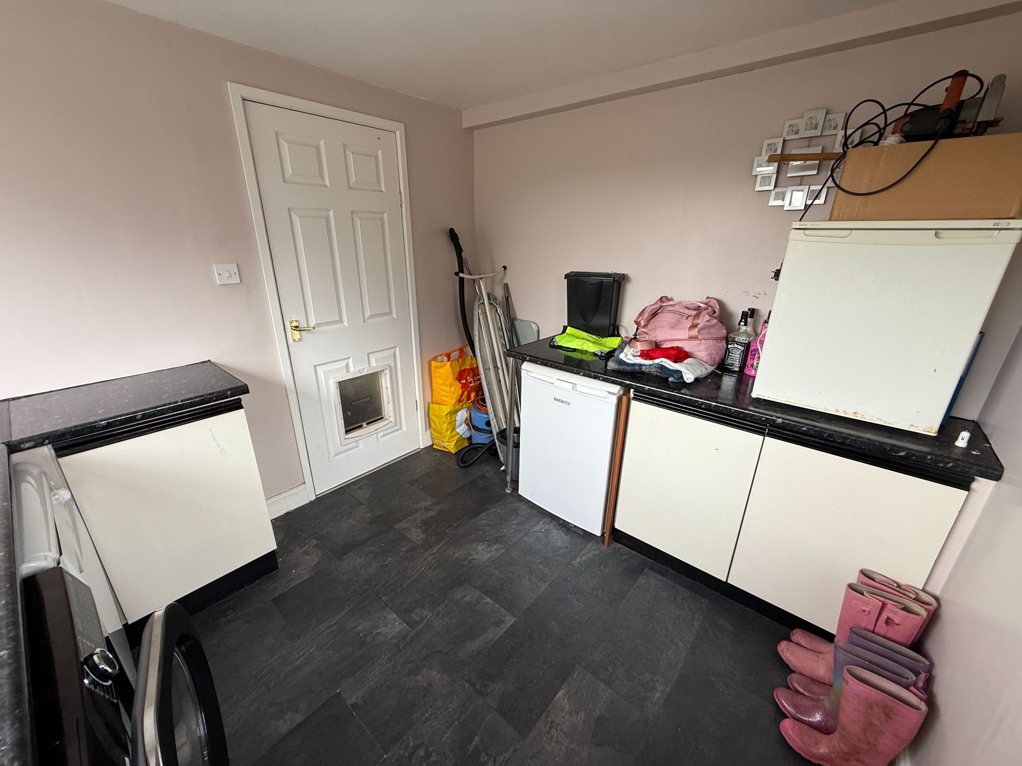 5 bedroom semi-detached house For Sale in Preston - Utility