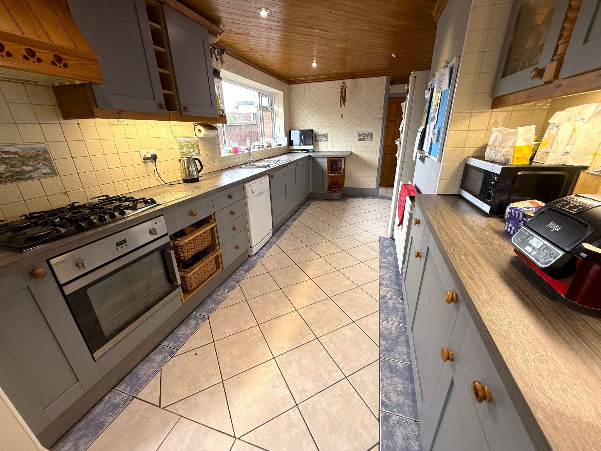 5 bedroom semi-detached house For Sale in Preston - Kitchen