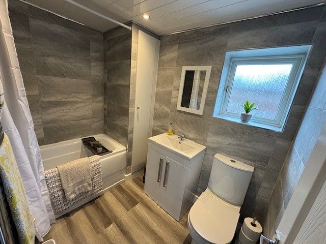 3 bedroom end terraced house Sold STC in Preston - Bathroom