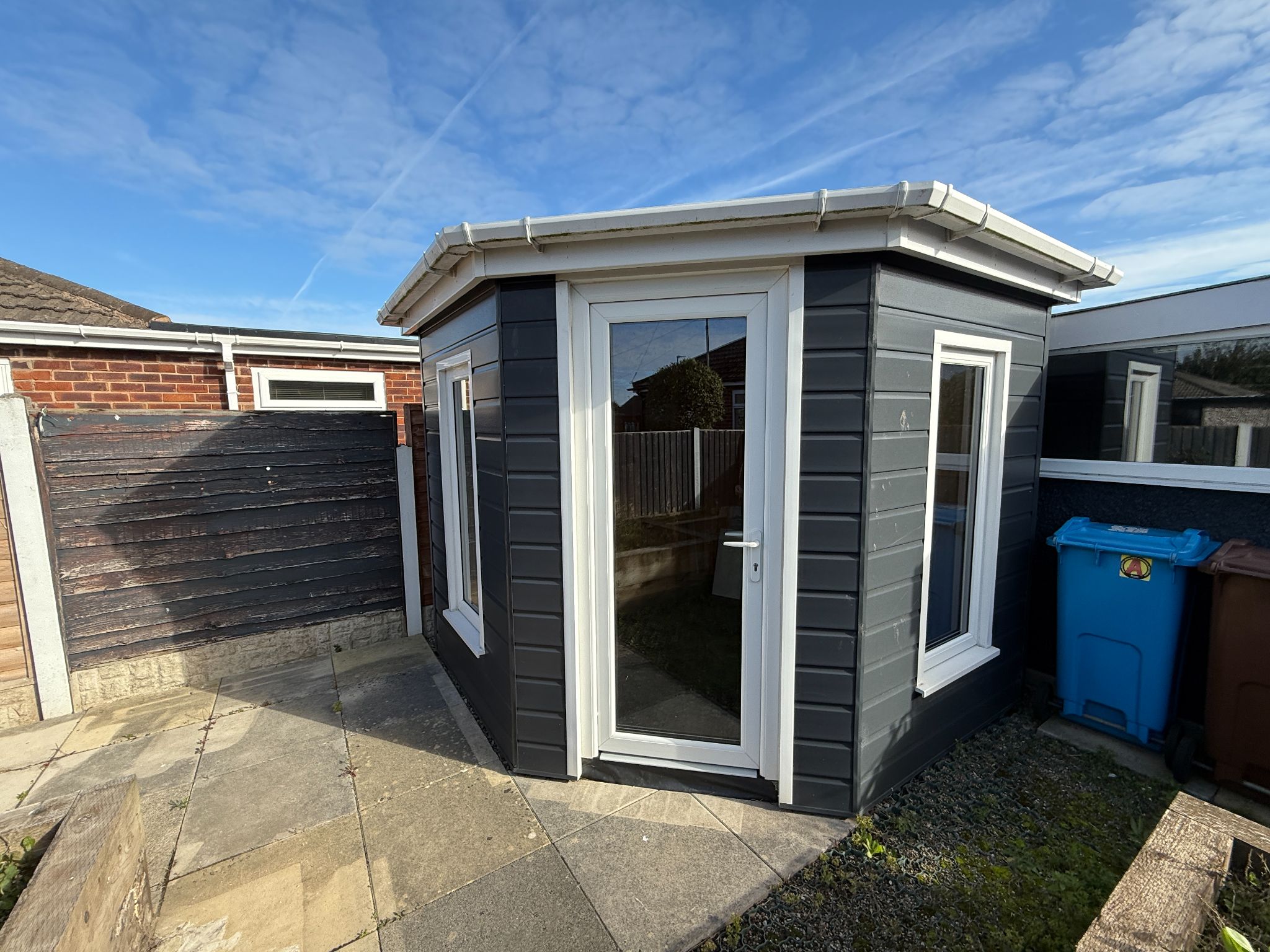 2 bedroom semi-detached bungalow For Sale in Preston - Garden