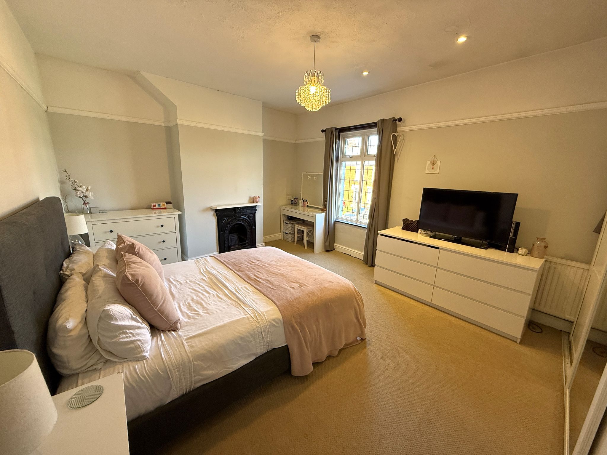 3 bedroom end terraced house For Sale in Preston - Bedroom 1