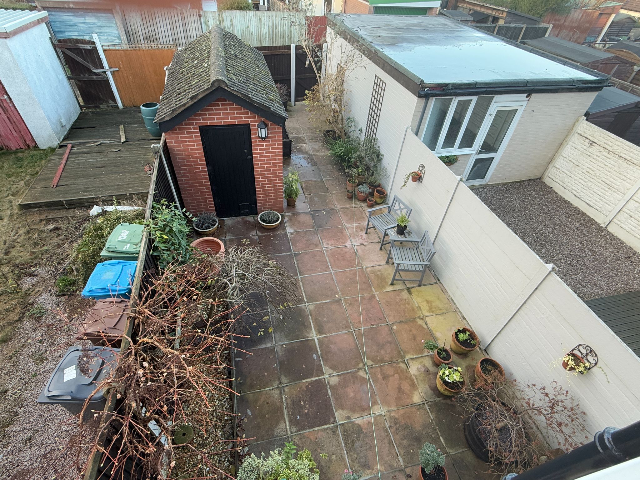 2 bedroom mid terraced house For Sale in Preston - Garden