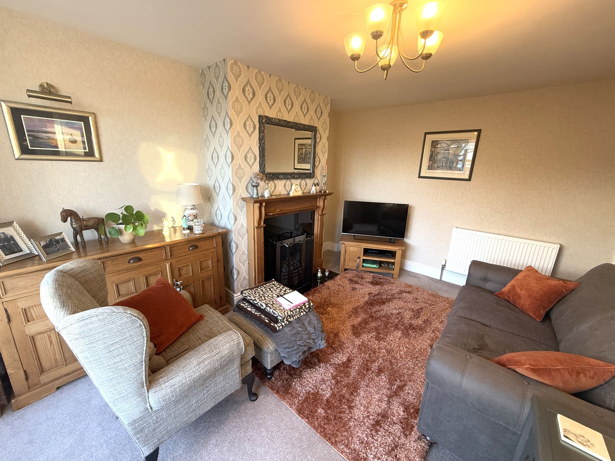 2 bedroom mid terraced house For Sale in Preston - Property photograph