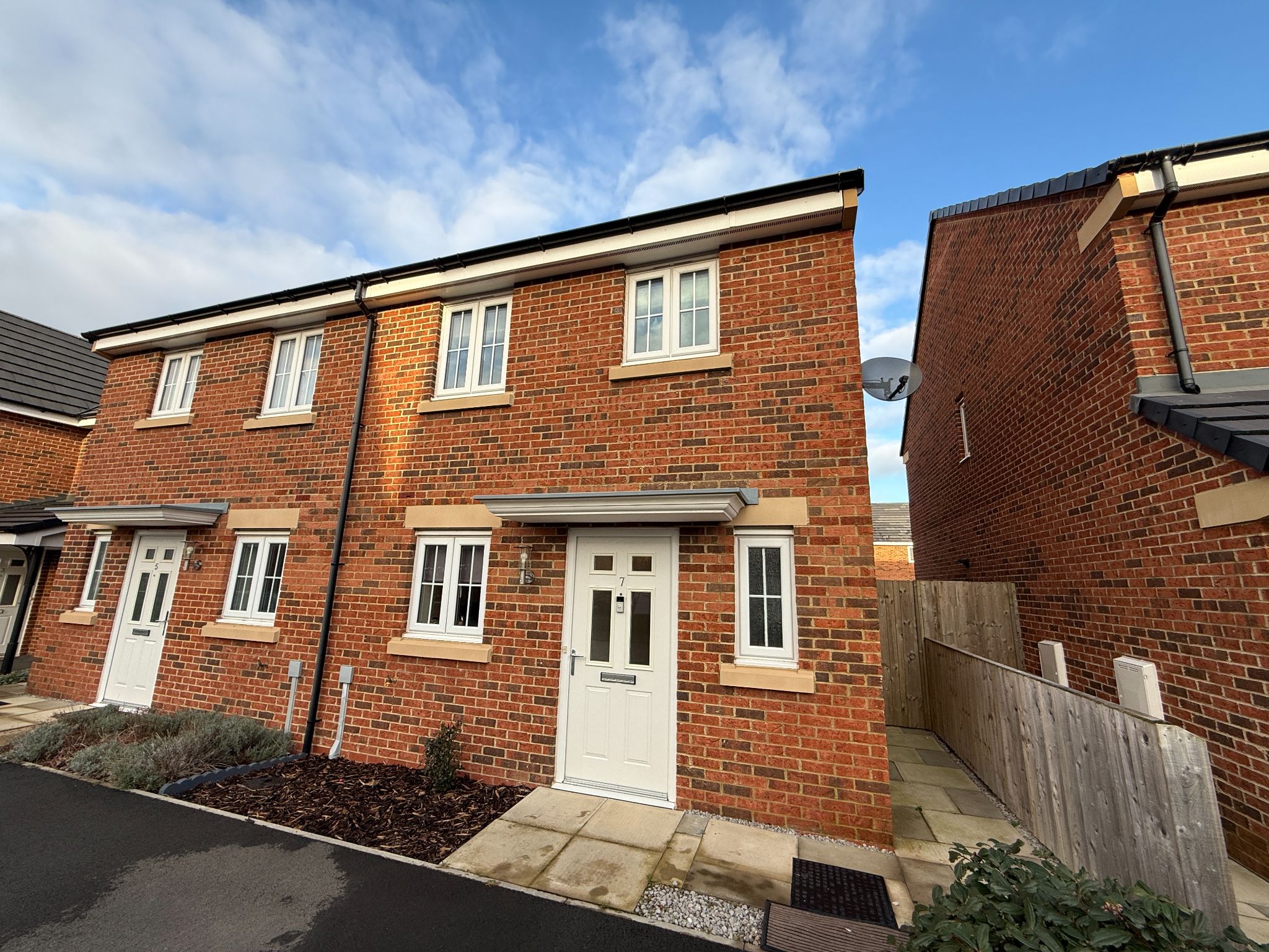 3 bedroom semi-detached house For Sale in Preston - Chapel Lane