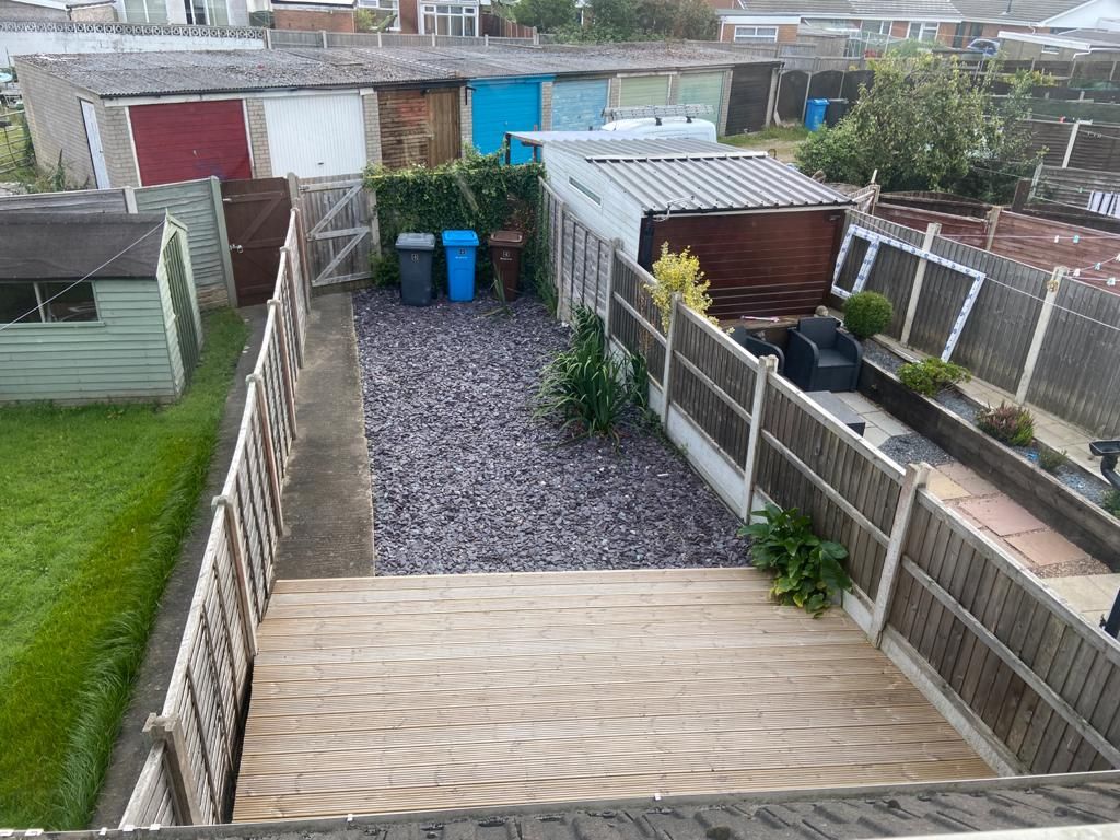 2 bedroom mid terraced house For Sale in Preston - Garden