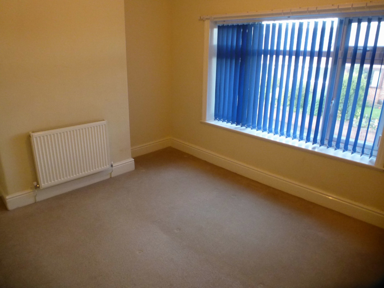 3 bedroom semi-detached house To Let in Preston - Bedroom 1