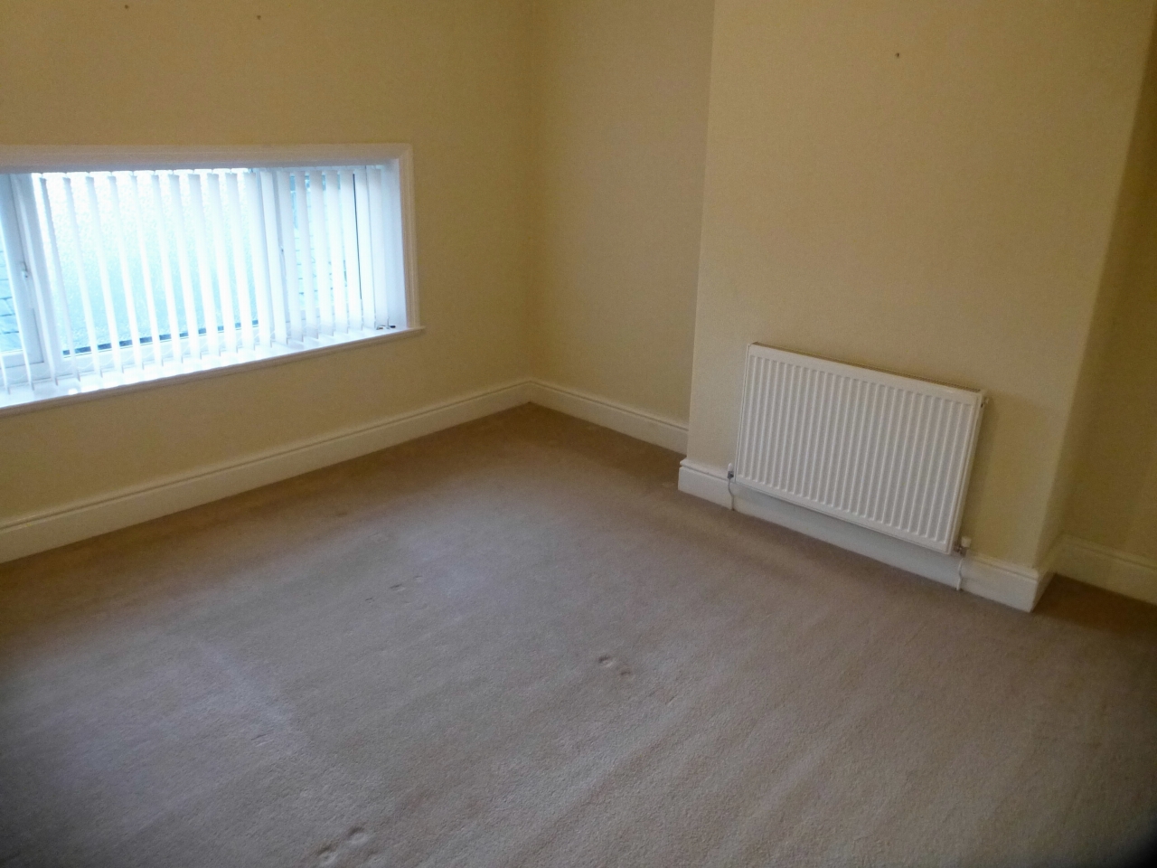 3 bedroom semi-detached house To Let in Preston - Bedroom 2