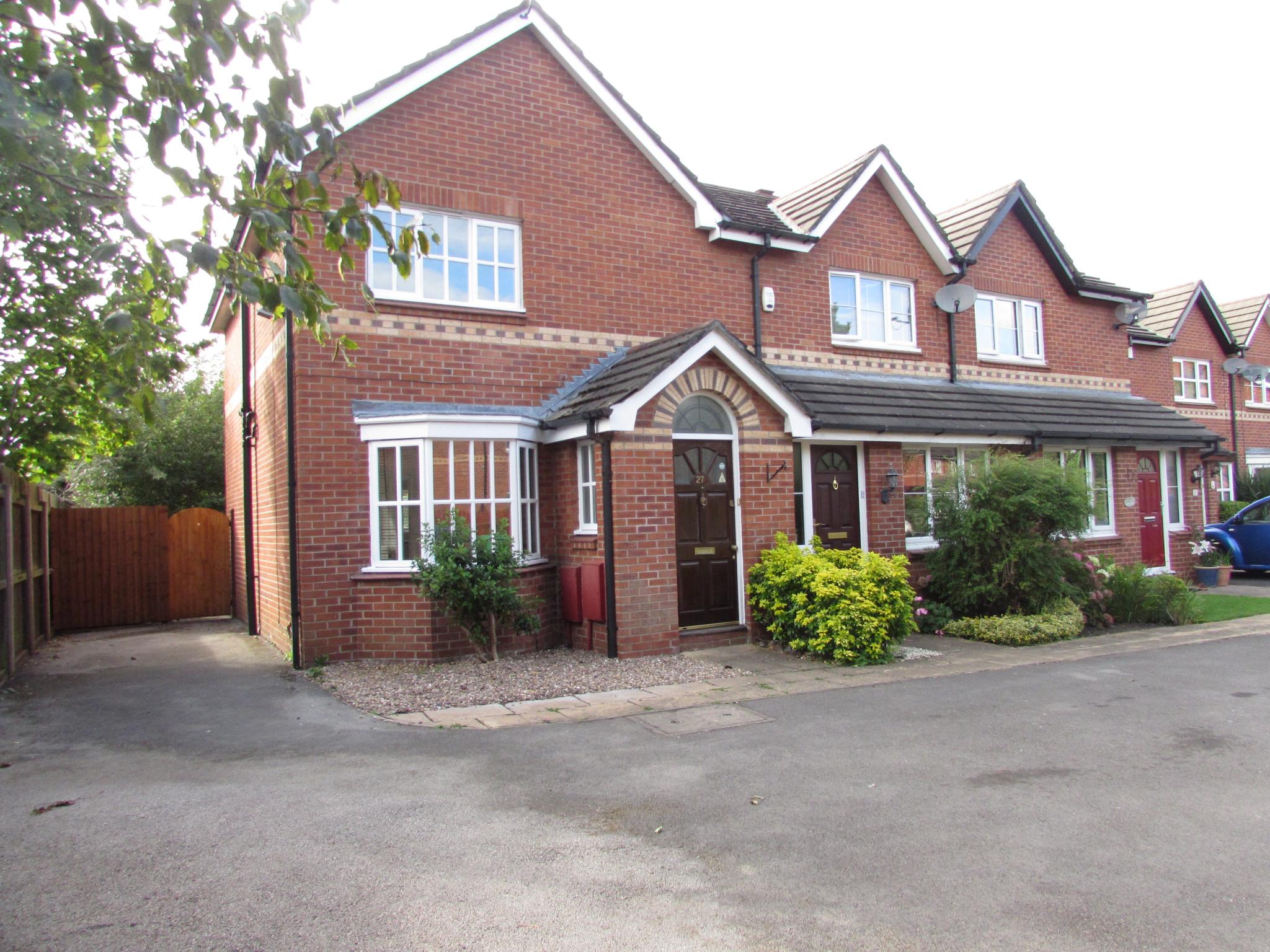 3 Bed End Terraced House For Sale - Front