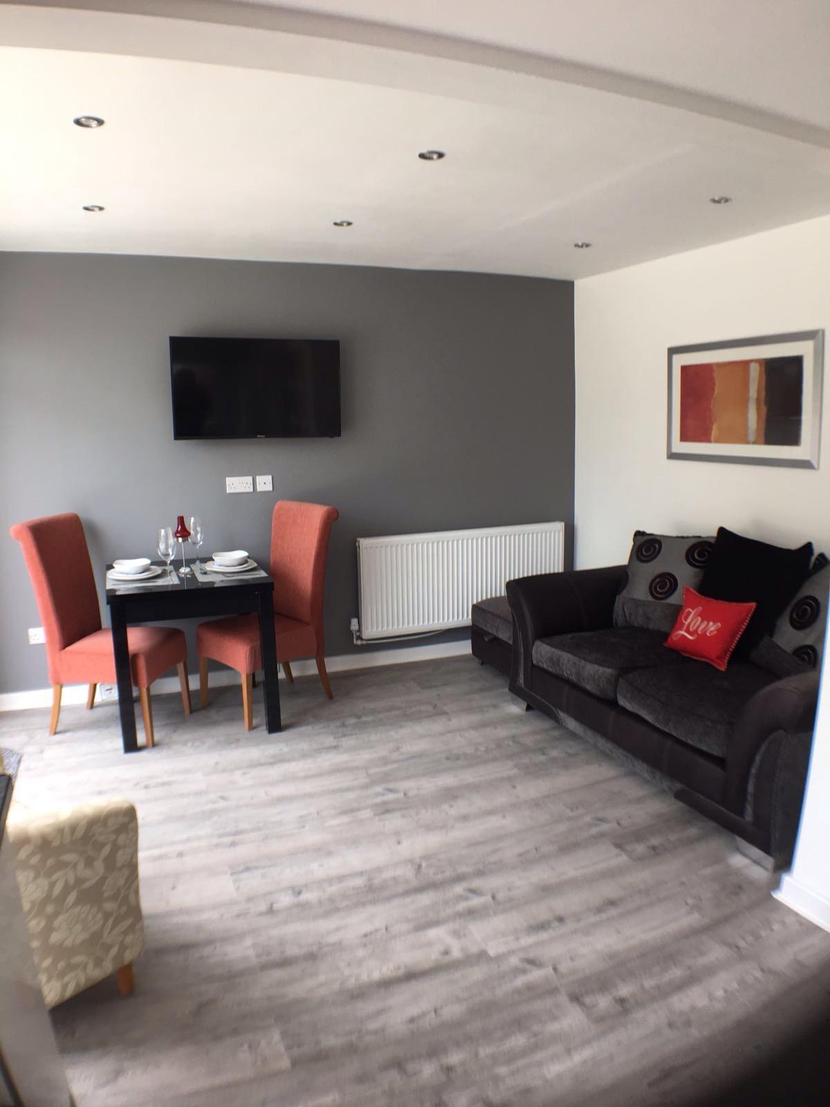 1 Bed Shared House House To Rent - Communal Lounge