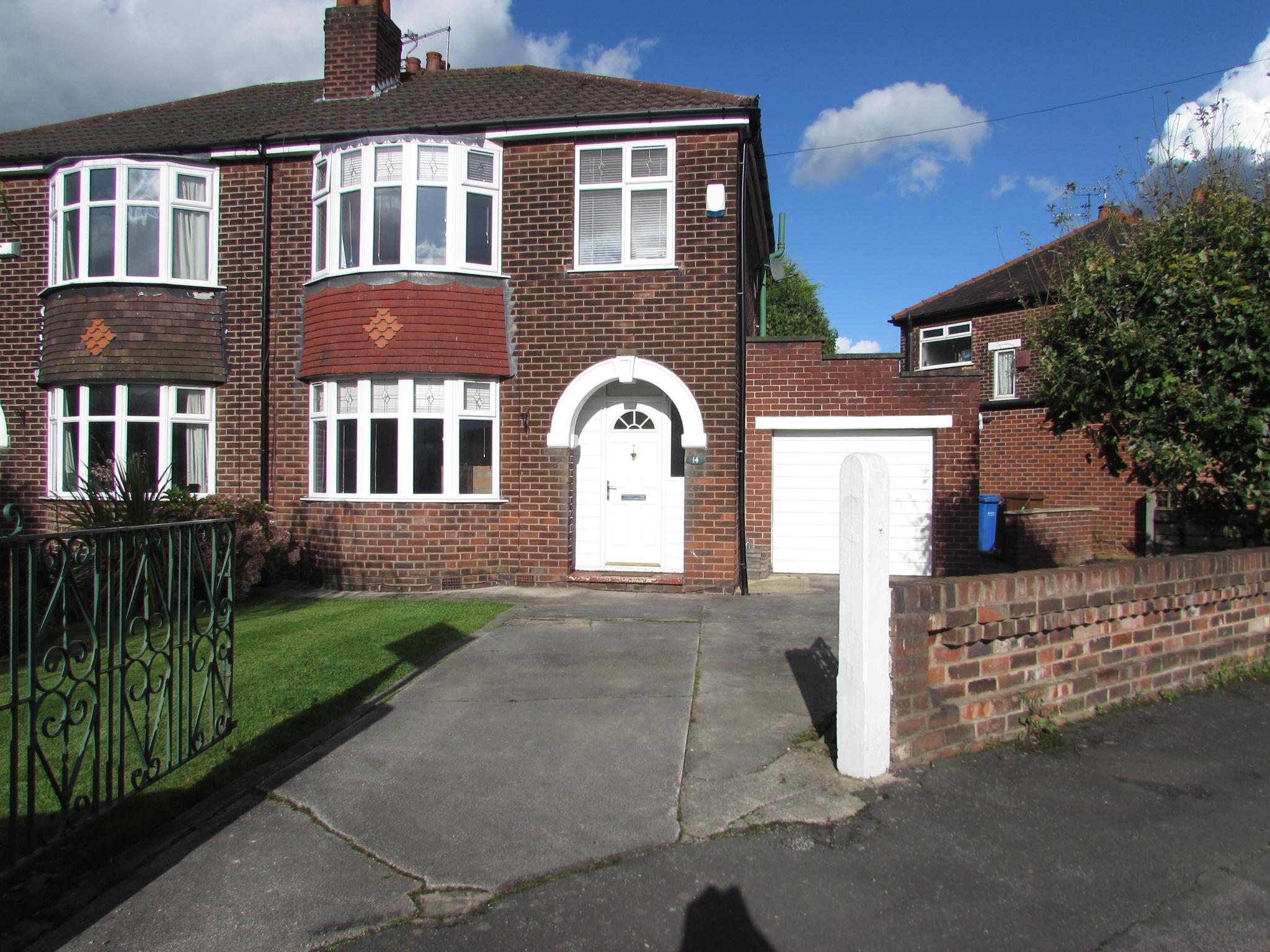 3 Bed Semi-detached House For Sale - Main Image
