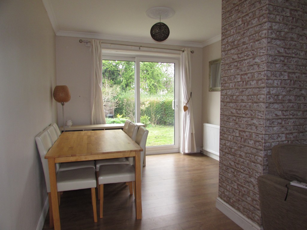 3 Bed End Terraced House To Rent - Secondary Image