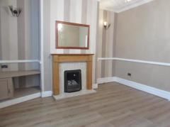 2 Bed Mid Terraced House To Rent - Photograph 7