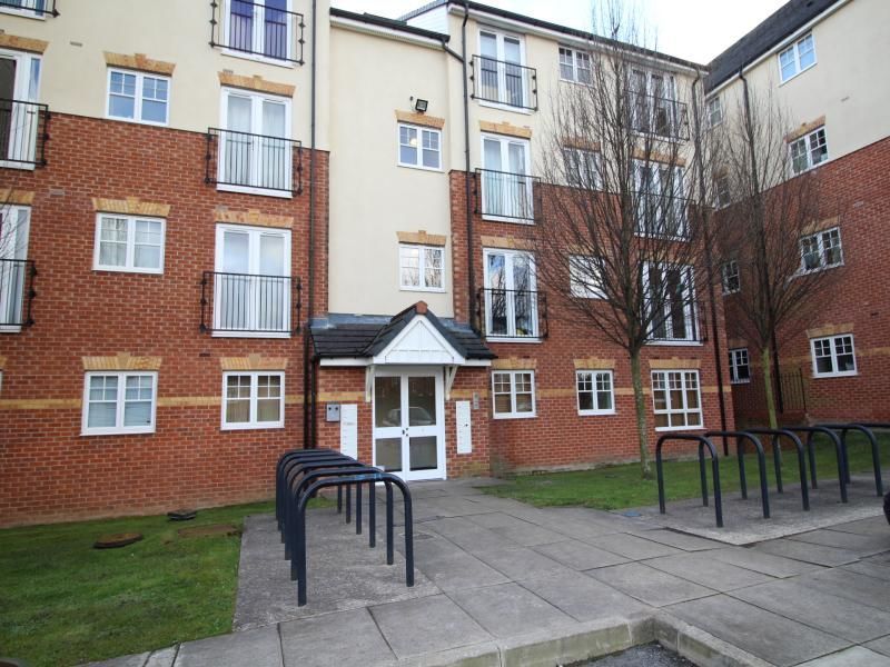 2 Bed Apartment Flat/apartment For Sale - Photograph 1