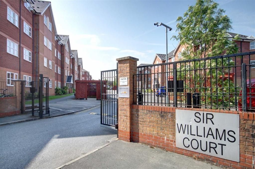 2 Bed Apartment Flat/apartment For Sale - Front