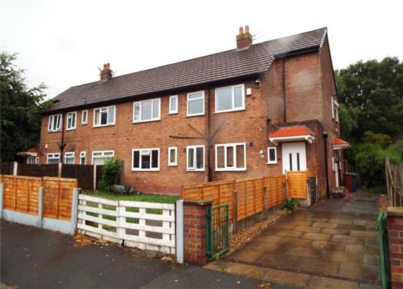 2 Bed Semi-detached House For Sale - Photograph 1