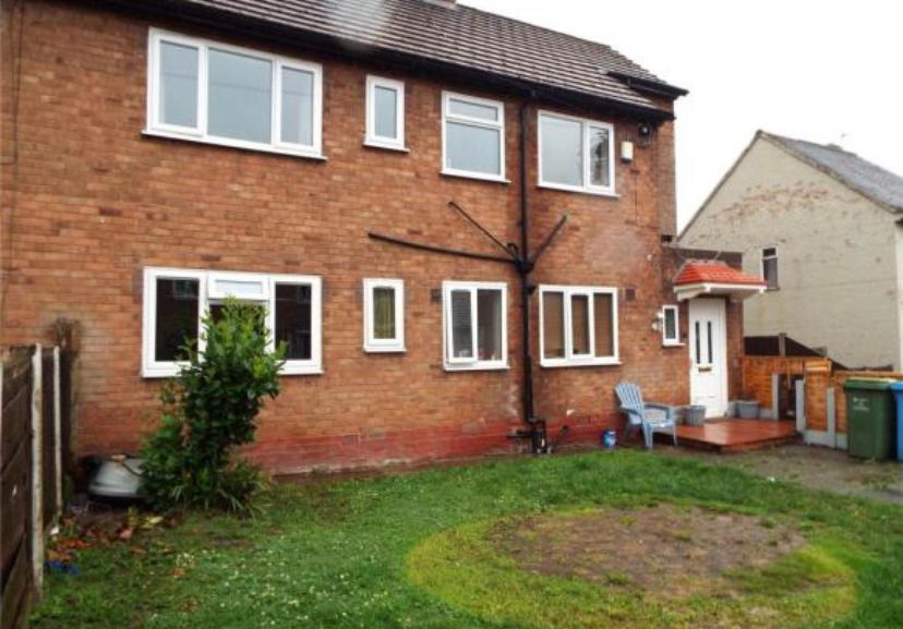 2 Bed Semi-detached House For Sale - Photograph 2