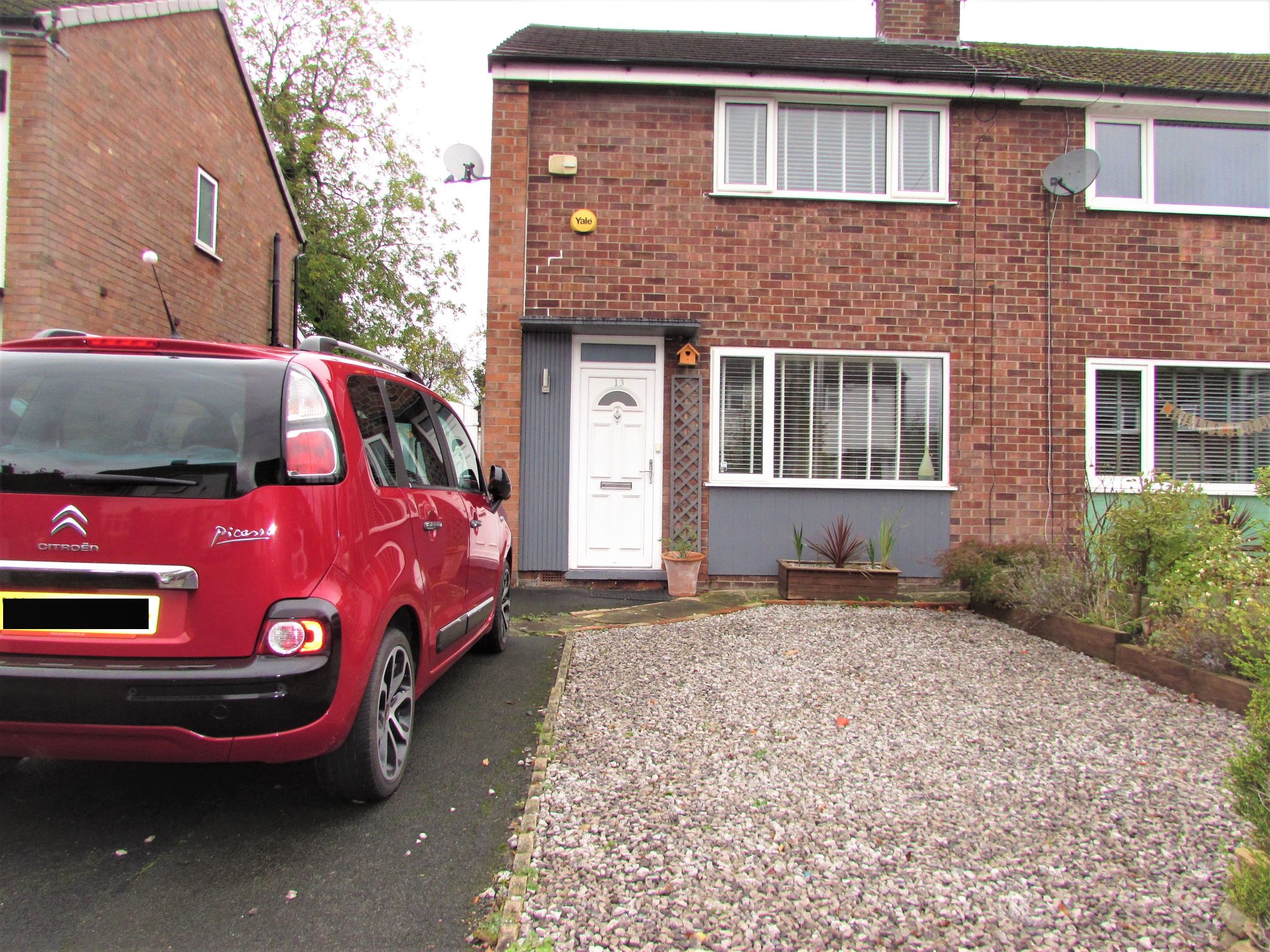 2 Bed Semi-detached House For Sale - Front