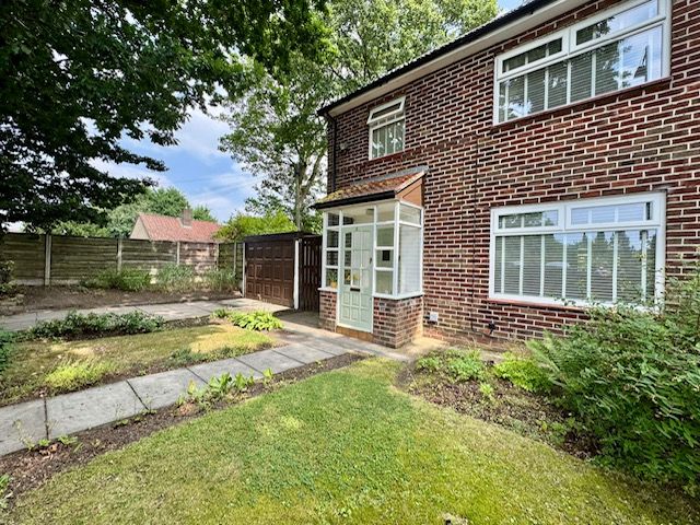 3 Bed End Terraced House For Sale - Photograph 21
